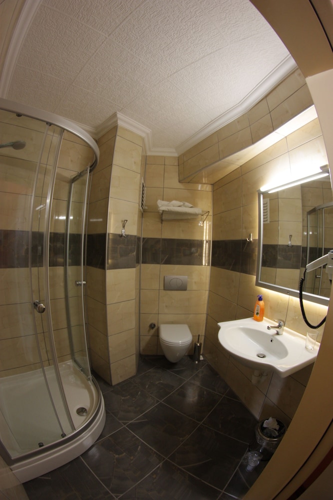 Standard Room - Photo 11