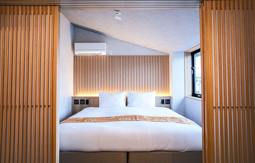 Premium Double or Twin Room - Photo 1