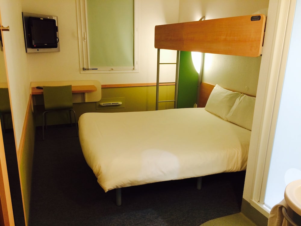 Triple Room, Multiple Beds