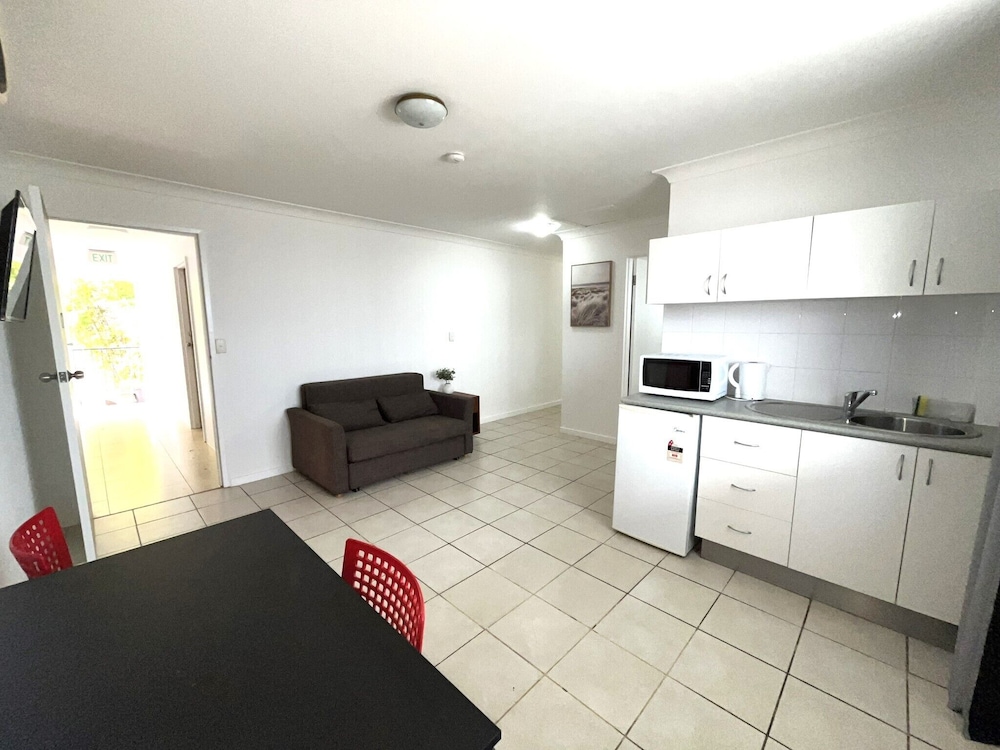 Basic Apartment, 1 Bedroom - Photo 3