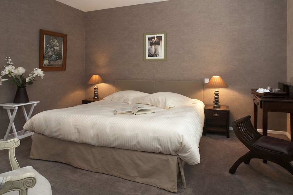Double Room (Triagoz)