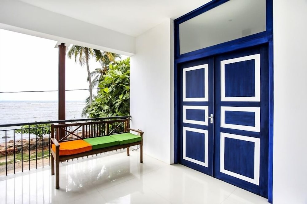 Triple Room, 1 Bedroom, Ocean View, Beachfront photo 3