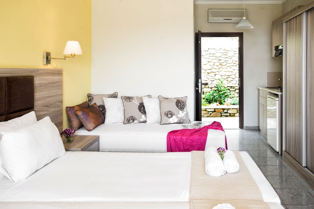 Triple Room photo 2