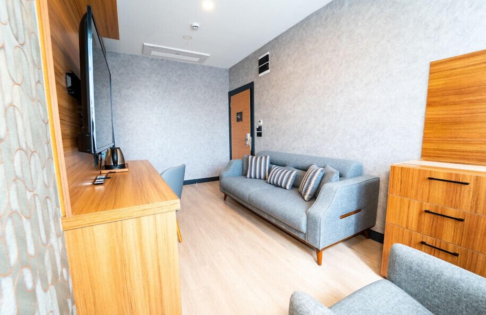 Junior Suite, City View photo 3