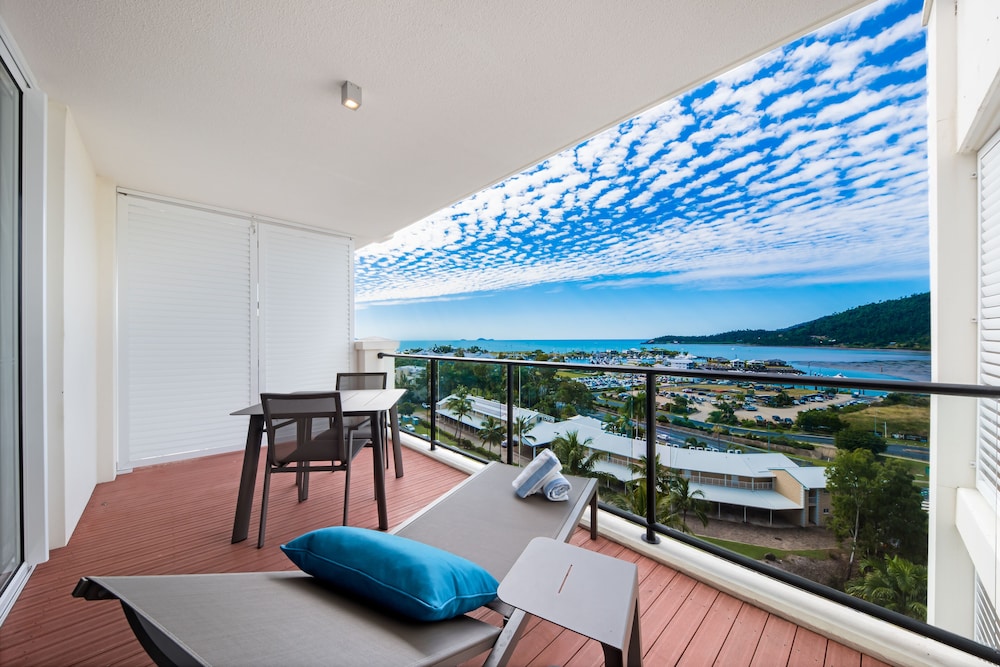 1 Bedroom Ocean View Spa Suite - Photo 3