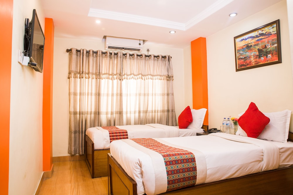 Deluxe Double or Twin Room