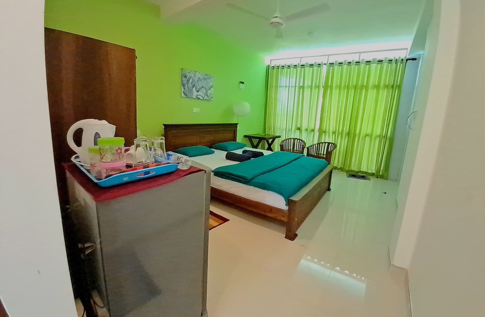 Standard Room with Pool View photo 2