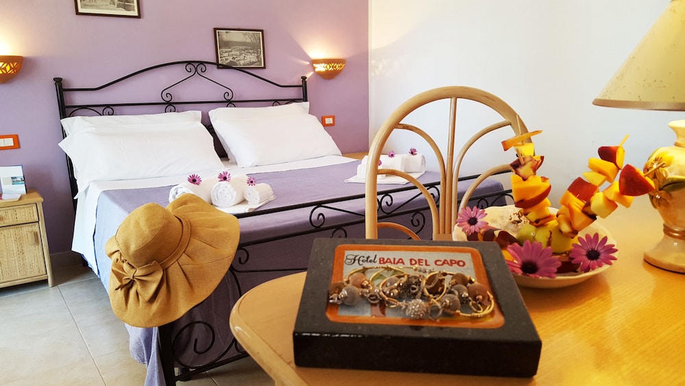 Classic Double Room, 1 Bedroom, Garden View photo 2
