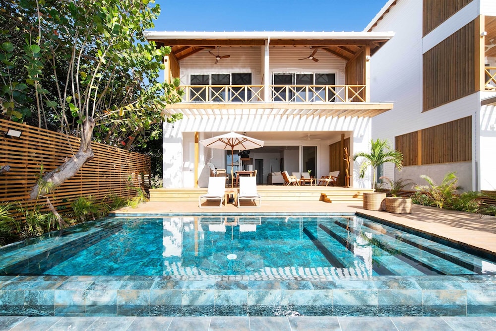 Family House, Garden View