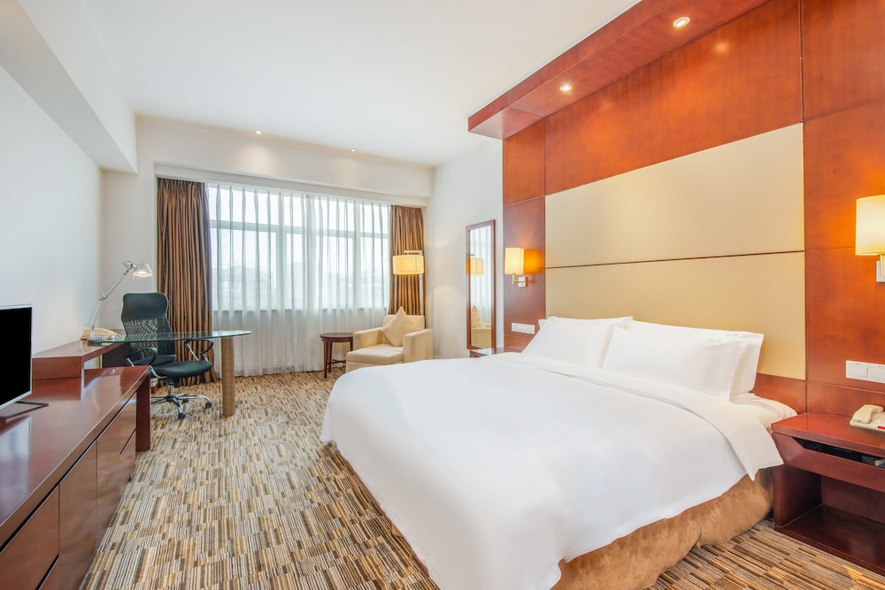 Standard Room, 1 King Bed