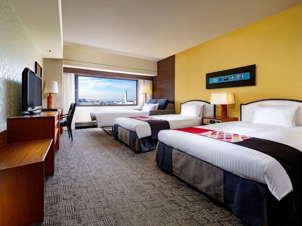 Standard Triple Room, Non-Smoking (Main Building, 7-15F) - Photo 1