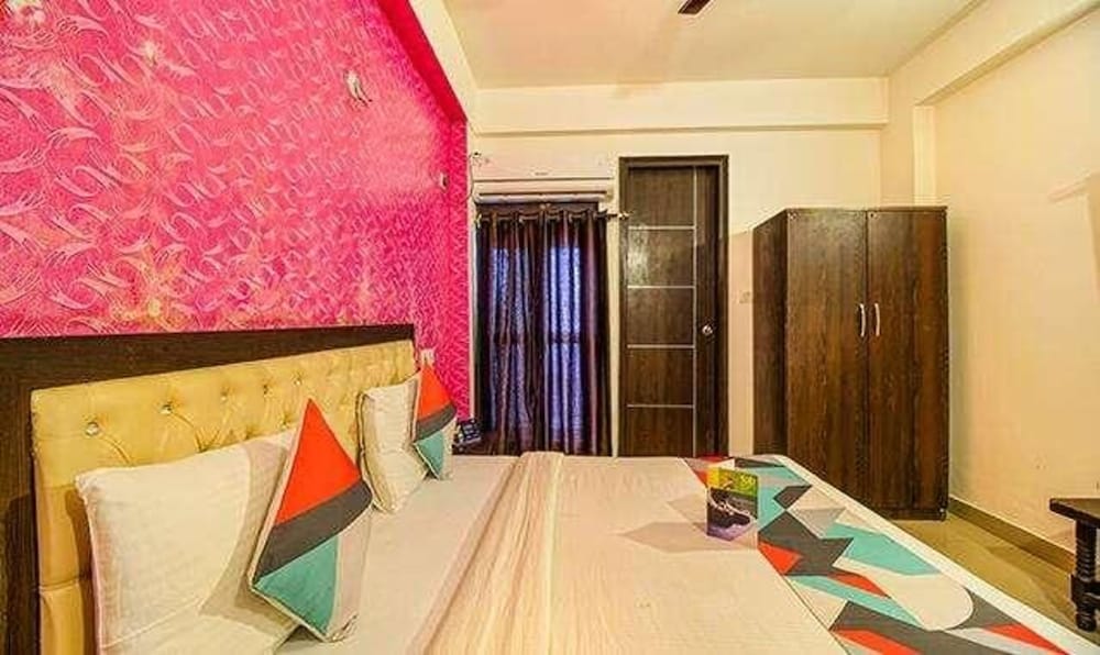 Deluxe Room - Photo 3