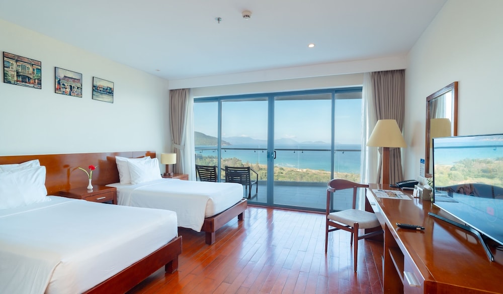 Deluxe Twin Room, Ocean View photo 3
