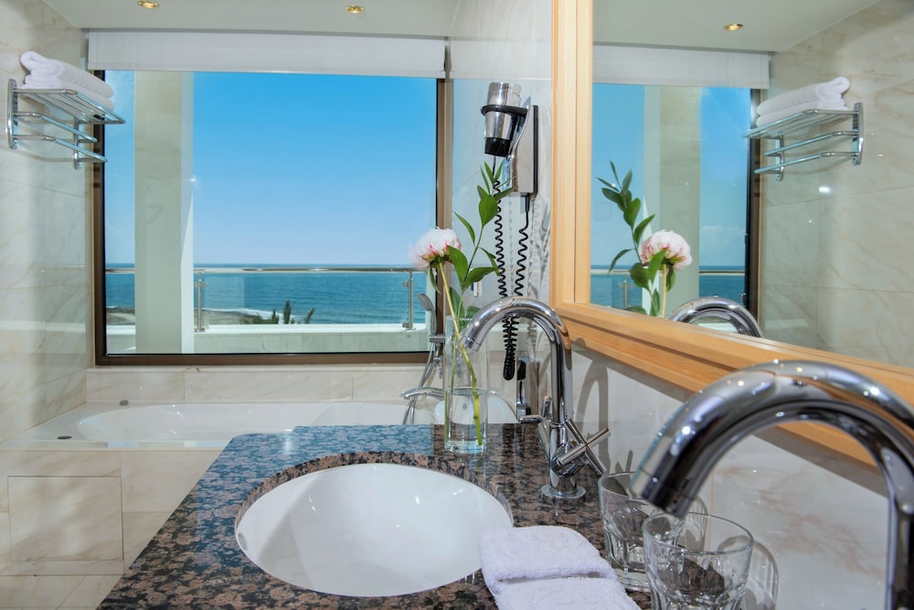 Suite Junior Ejecutiva con Vista al Mar