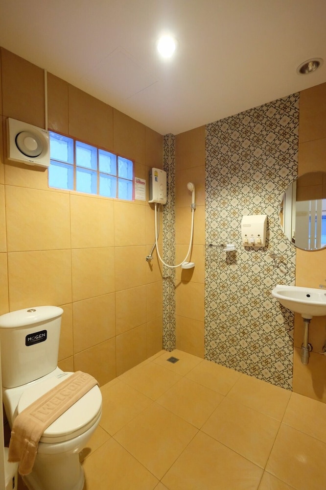 Family Room photo 2