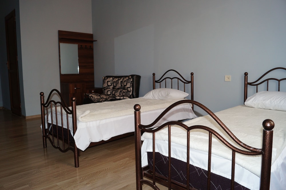 Standard Twin Room photo 1