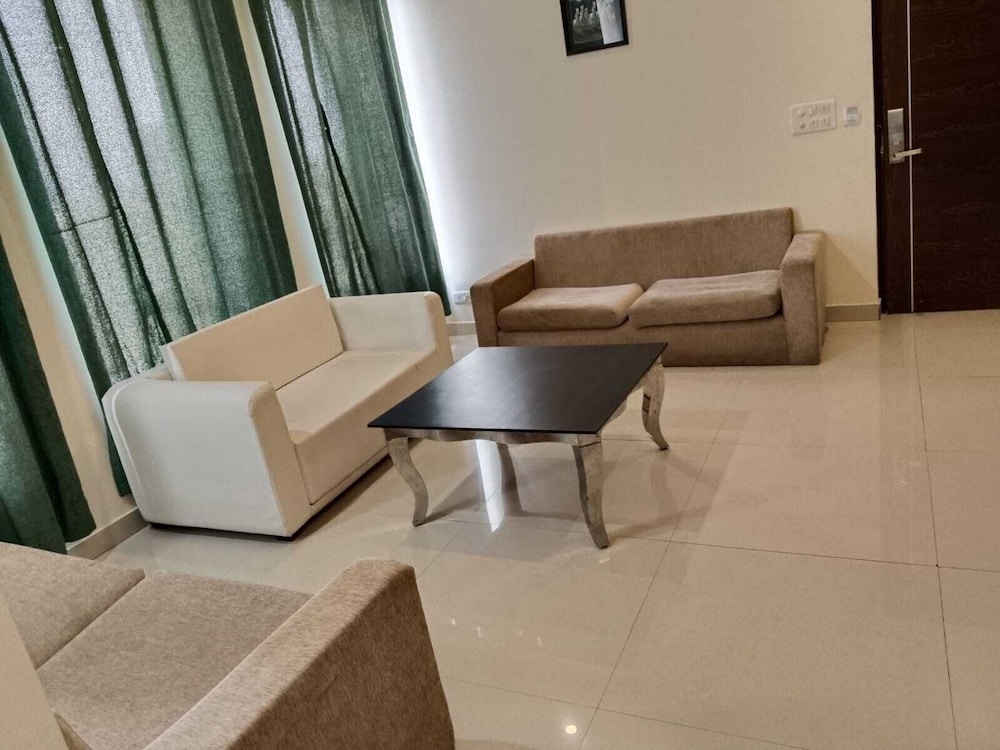 Family Room photo 1