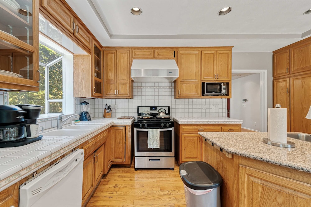 NEW - 1 Location-family-5br-yard-gym-parking, 사진 27