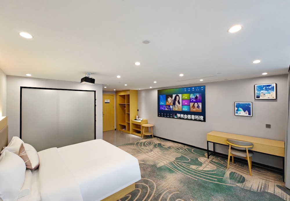 Senior Double Room, City View