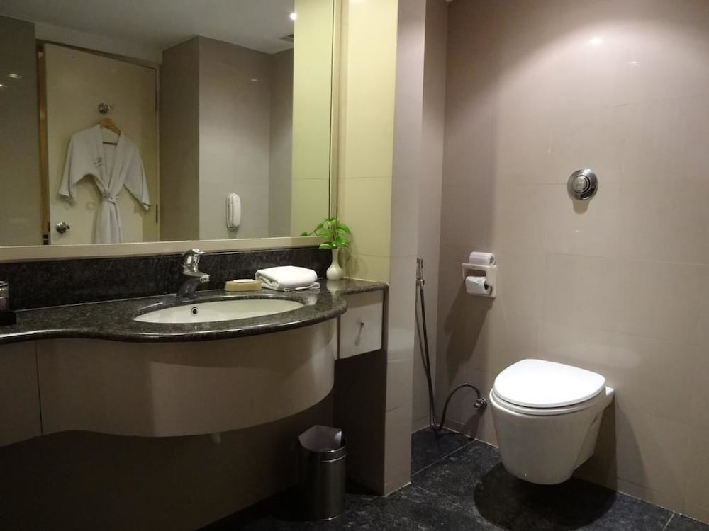 Premium Room - Photo 16