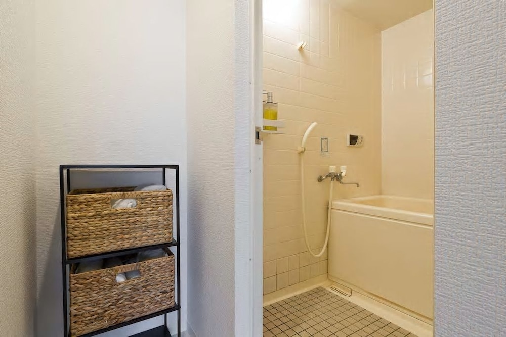 Japanese-style Room, Non Smoking (Maximum 7 People) photo 2