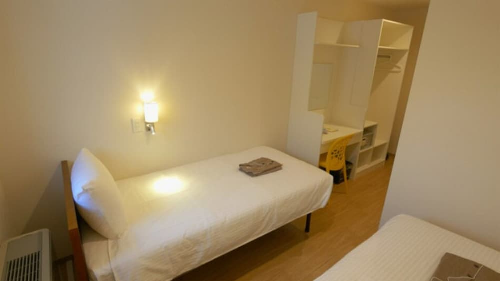 Double or Twin Room, Non Smoking photo 3