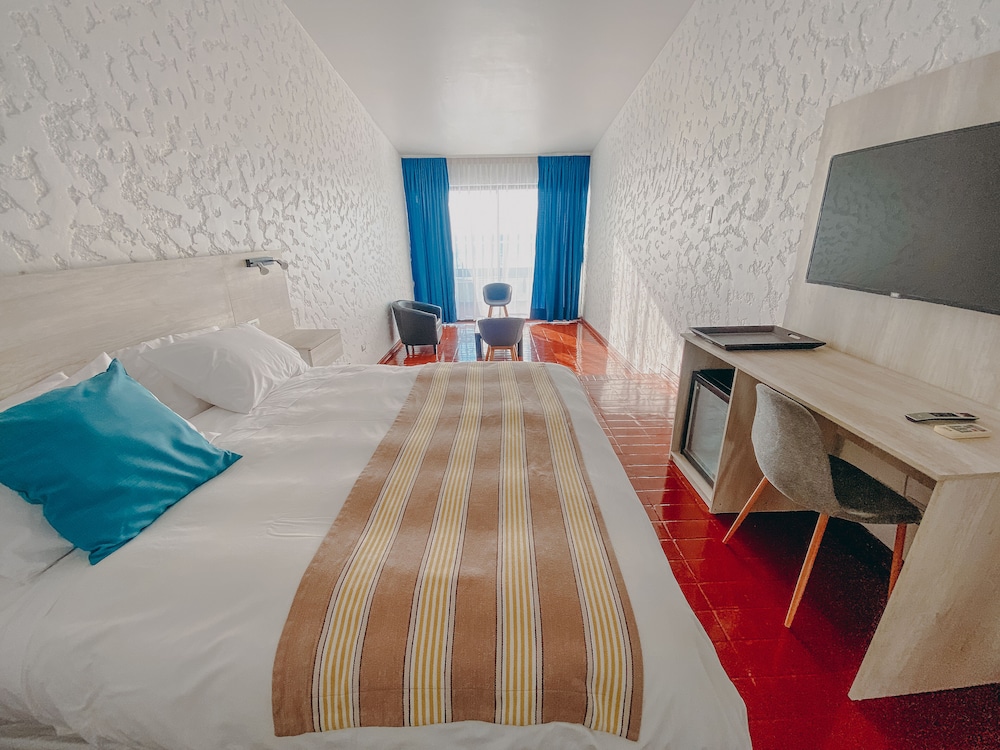 Superior Triple Room photo 3