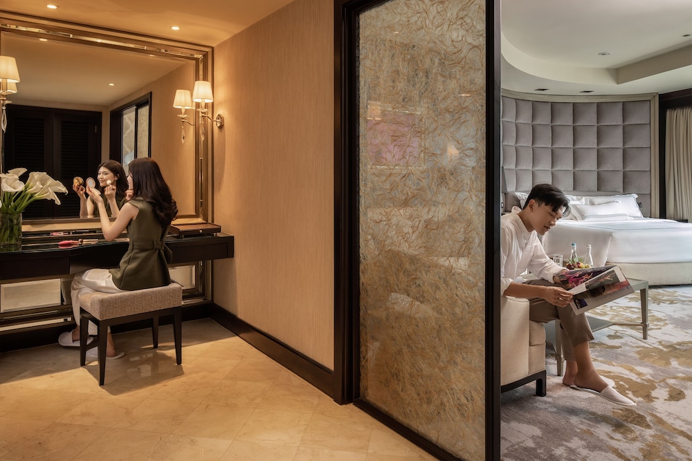 Studio Suite (Free Minibar & Newly Renovated) - Photo 4