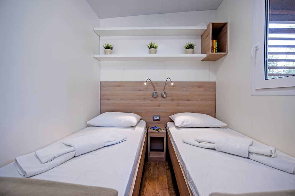 Comfort Mobile Home, 3 Bedrooms, Terrace, Garden Area