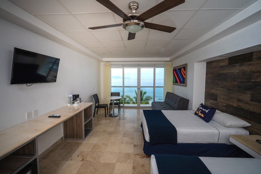 Junior Room, Balcony, Sea View - Photo 5