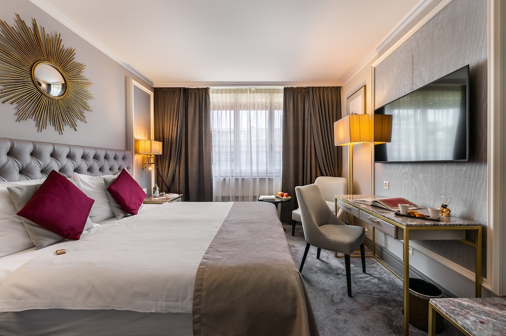 Superior Room - Photo 1