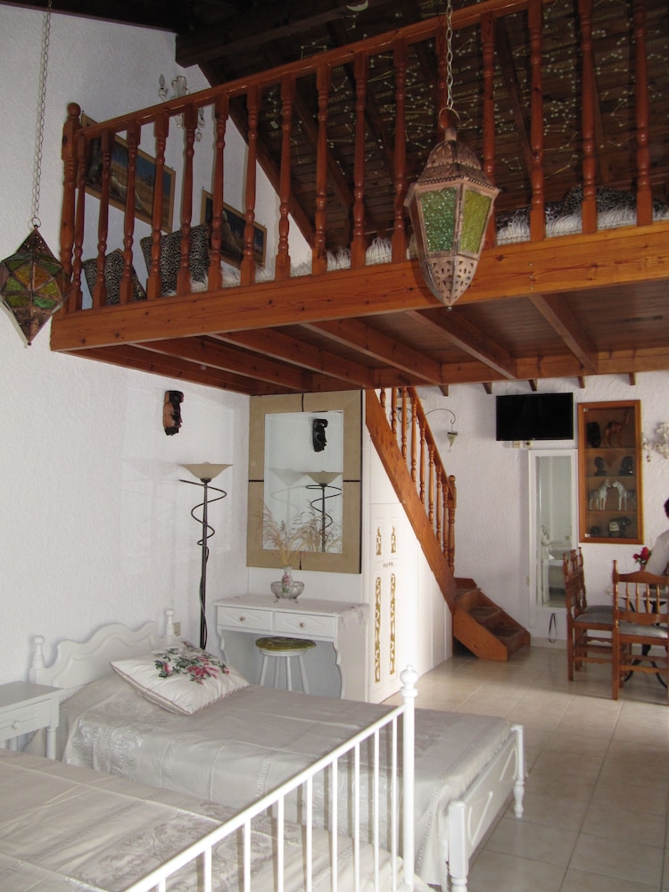 Traditional Duplex photo 1