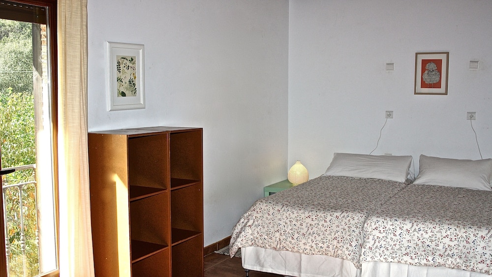 Standard Double Room photo 3