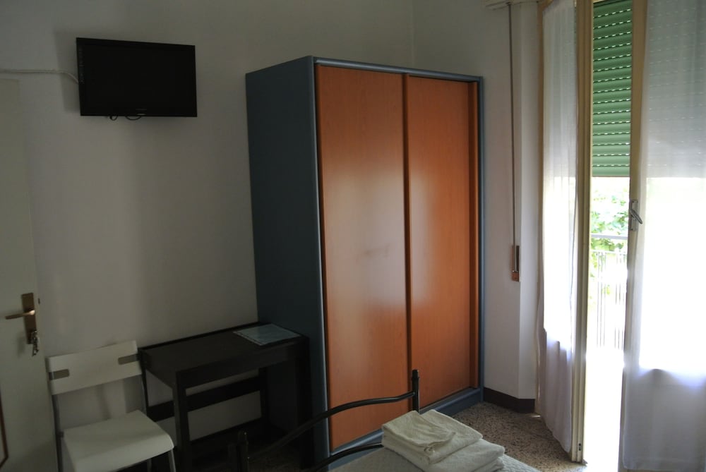 Classic Single Room