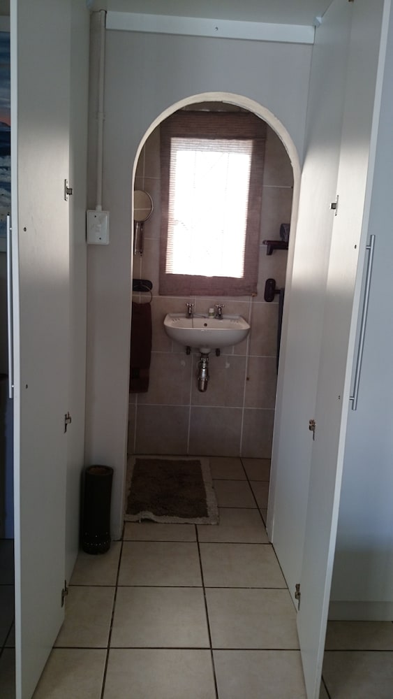Budget Double room photo 2