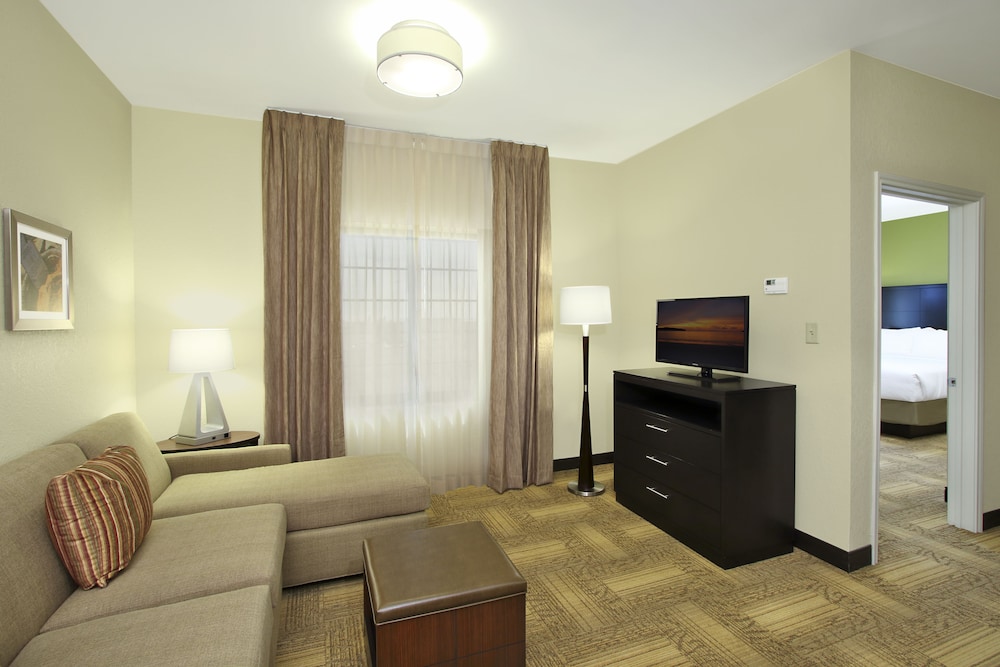 Suite, 1 Bedroom, Accessible, Kitchen (1 Queen, Comm) photo 2