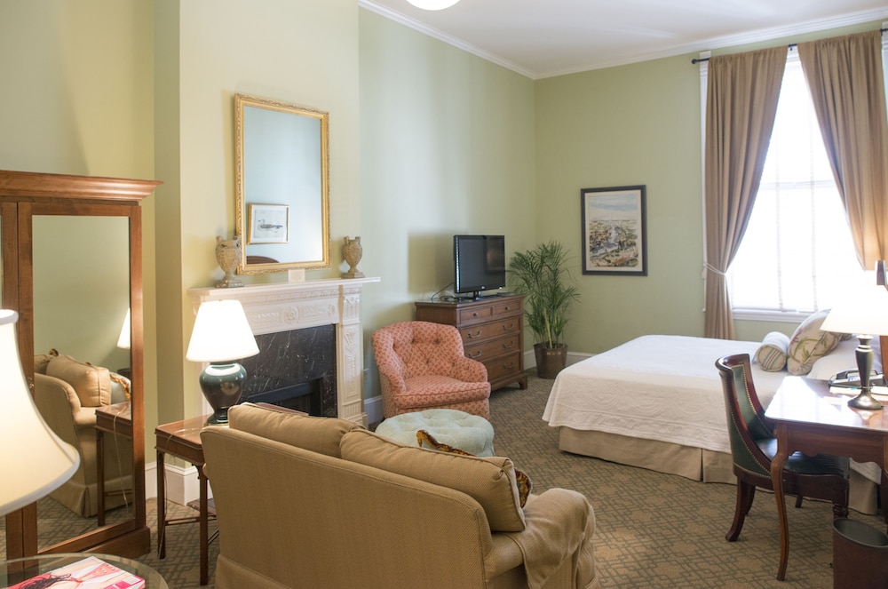 Petite Suite photo 1