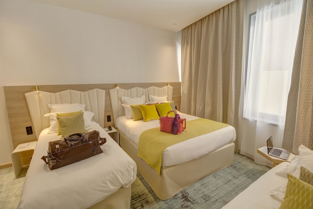 Family Room, Multiple Beds, Non Smoking