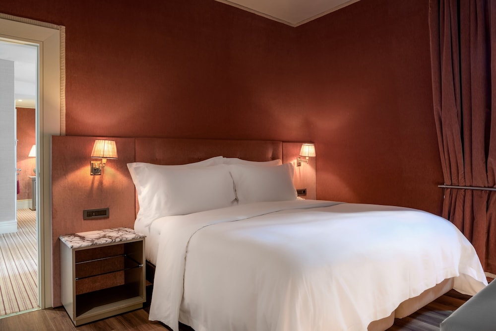 Suite, 1 King Bed