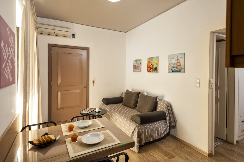 Apartment, 2 Bedrooms, Balcony thumbnail 5
