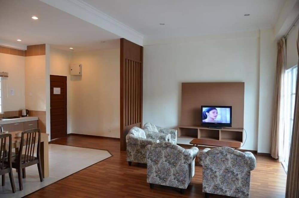 Apartment, 3 Bedrooms photo 2