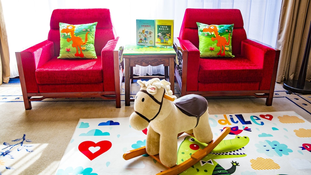 Dinosaur  Theme Room photo 2