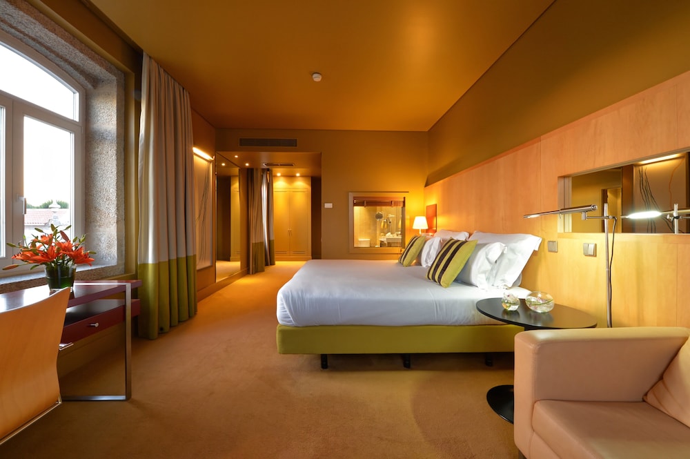 Deluxe Room (Grand View) - Photo 3