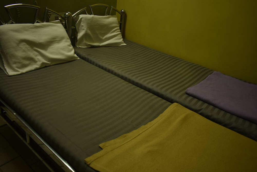 Standard Double Bed Small Non A/C Room (Without Window)