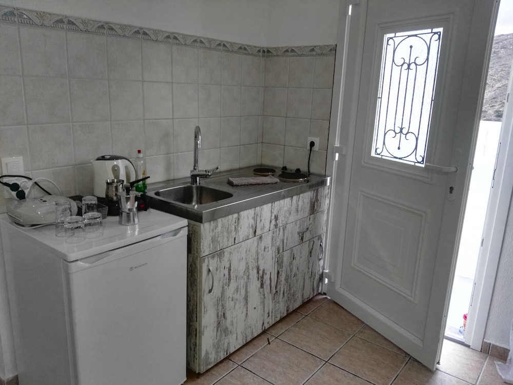 Standard Double Room (Sykia) photo 3