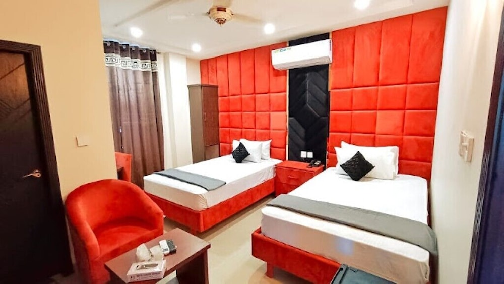 Deluxe Double Room photo 2