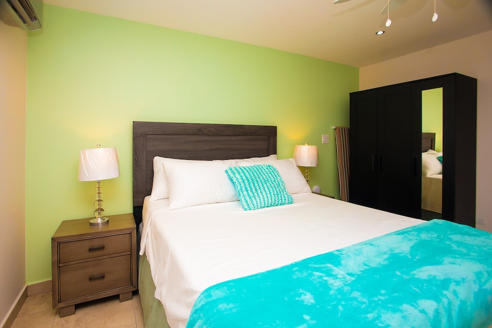 Deluxe Studio Suite photo 2