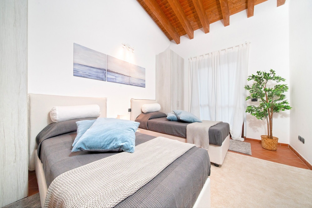 Superior Apartment photo 1
