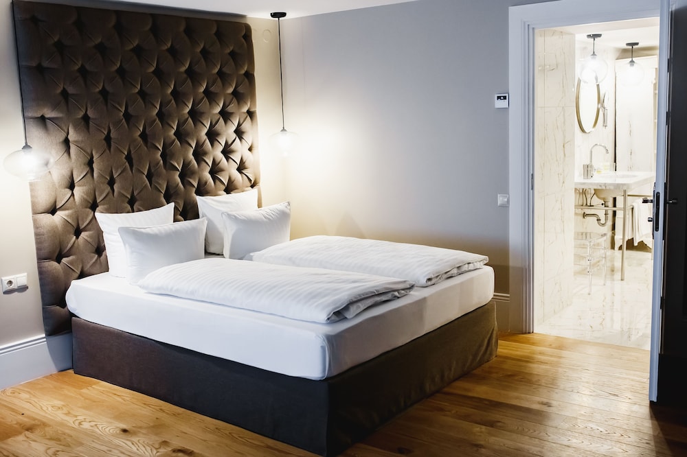 Deluxe Double Room photo 3