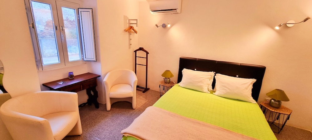 Standard Room photo 1
